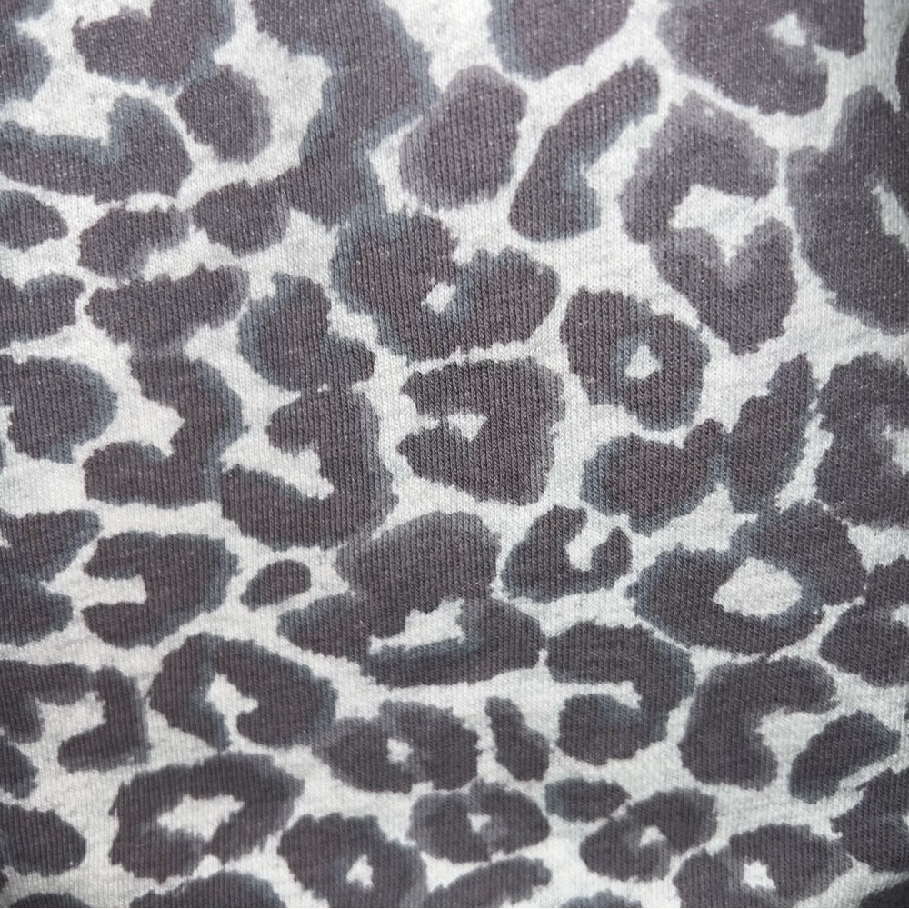 T by Talbots Classic French Terry Cheetah Sweatshirt Size Small - Picture 6 of 11